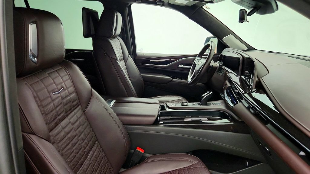 Used 2023 Cadillac Escalade ESV Premium Luxury Platinum w/ LPO, Radiant Package AWD/4WD image 26