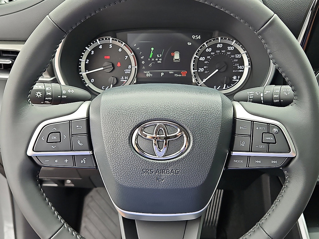 New 2026 Toyota Highlander XLE AWD/4WD image 12
