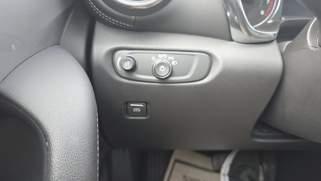 Used 2024 Chevrolet Blazer LT image 19