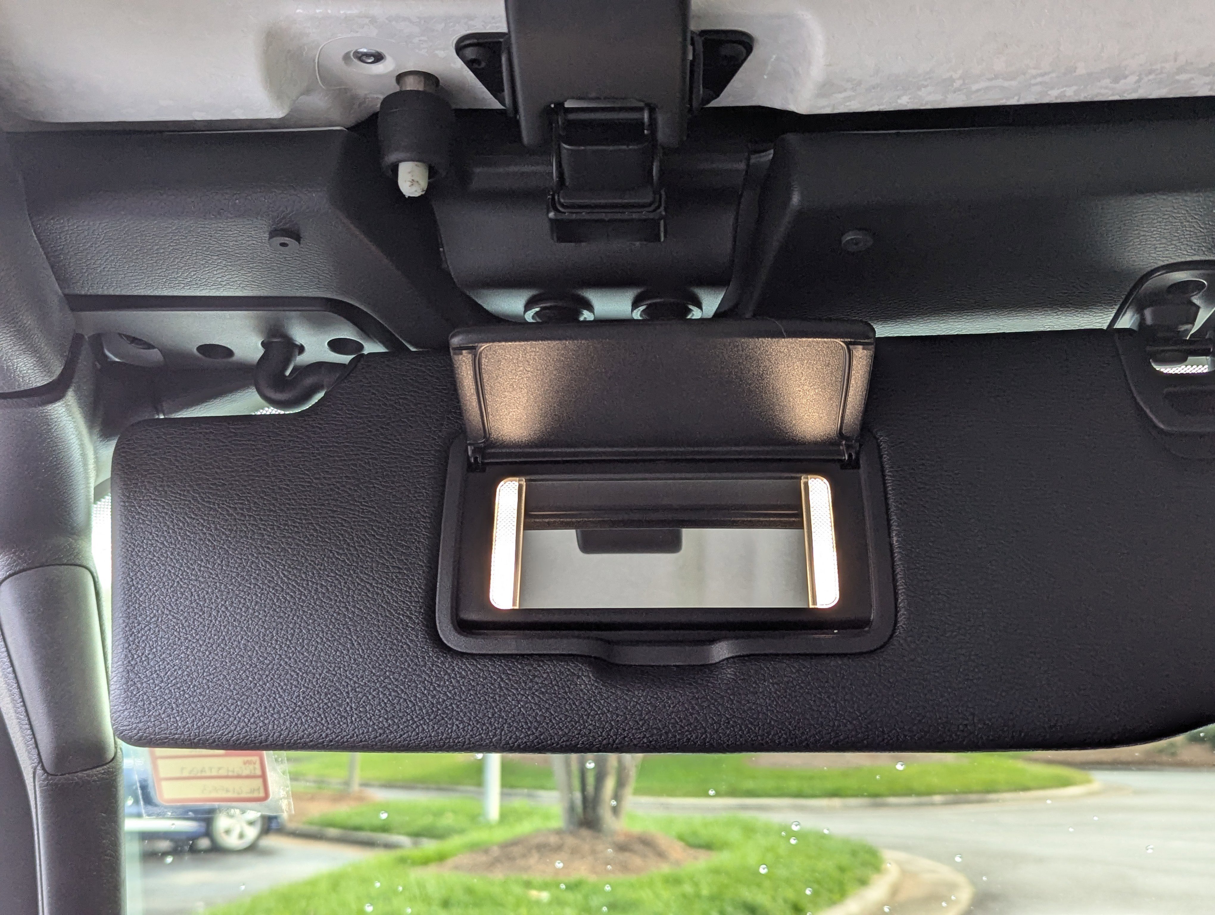 Used 2021 Jeep Gladiator Willys image 25