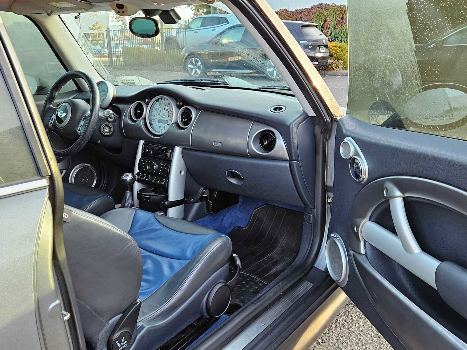 Used 2004 MINI Cooper S image 10