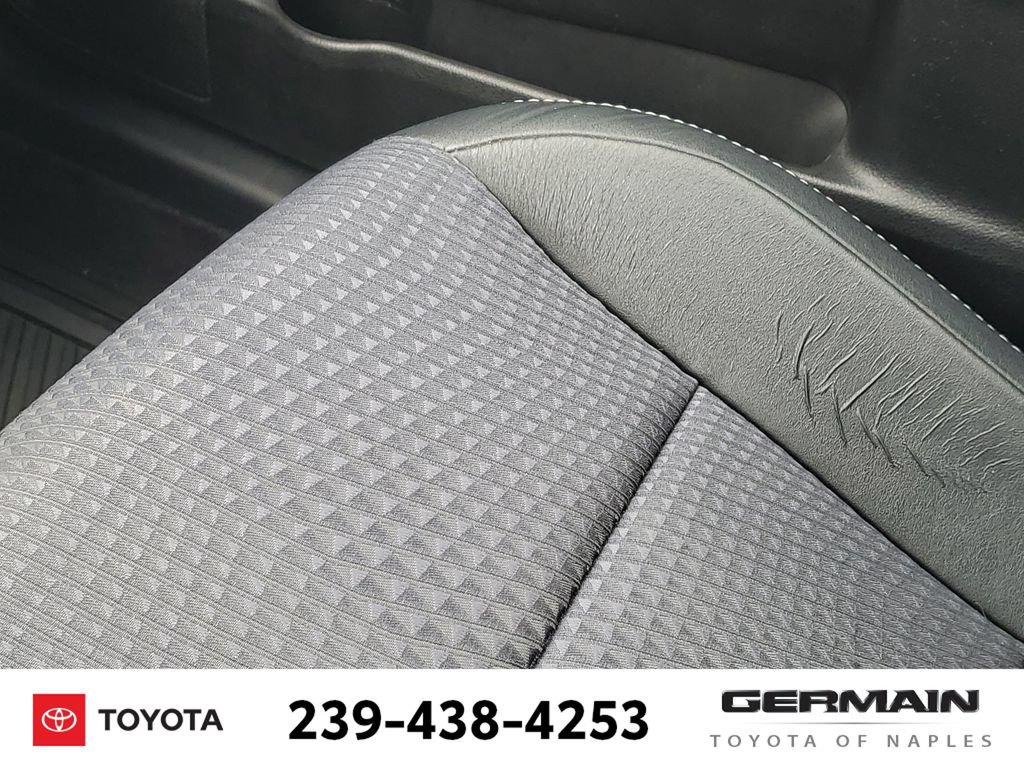 Used 2013 Toyota Camry SE FWD image 29