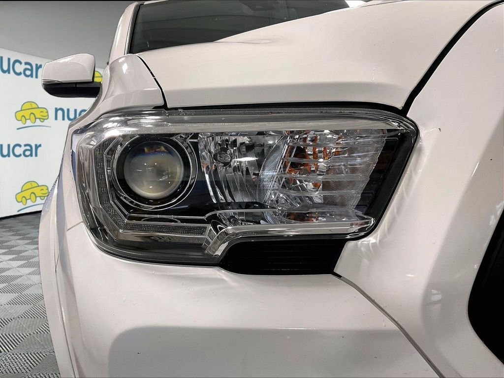 Certified 2022 Toyota Tacoma TRD Sport w/ Technology Package AWD/4WD image 33