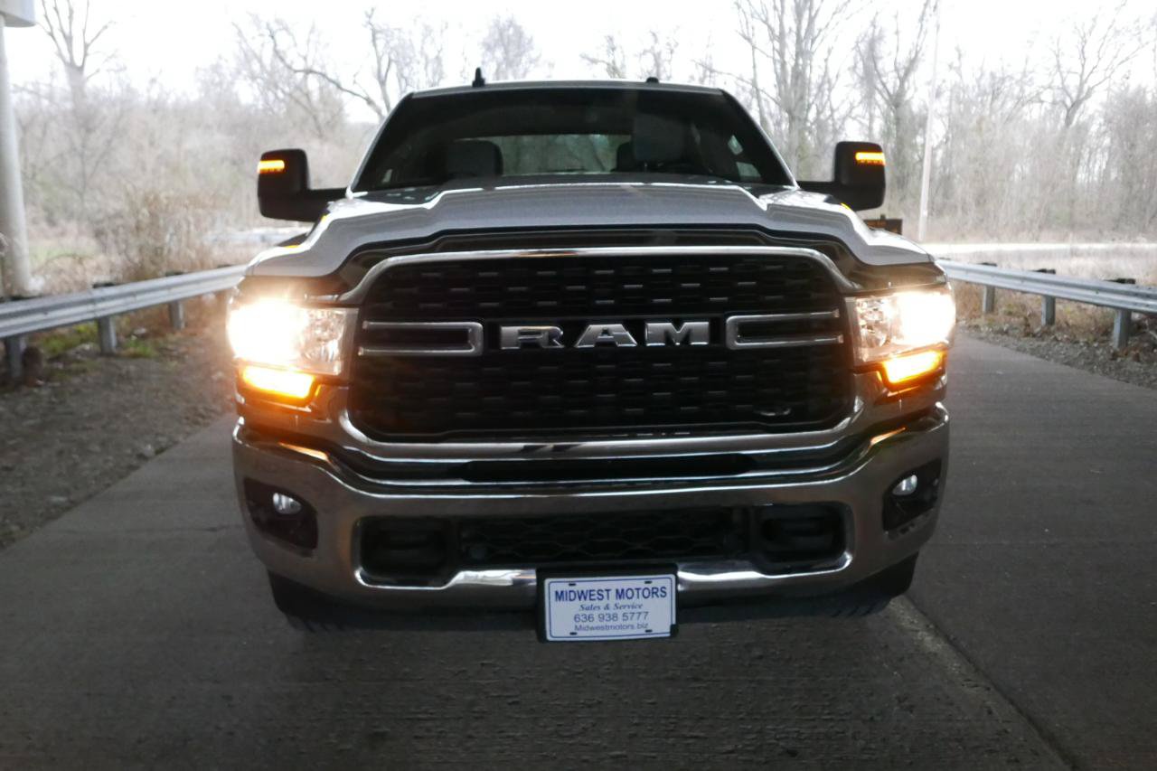Used 2024 RAM 2500 Big Horn AWD/4WD image 27