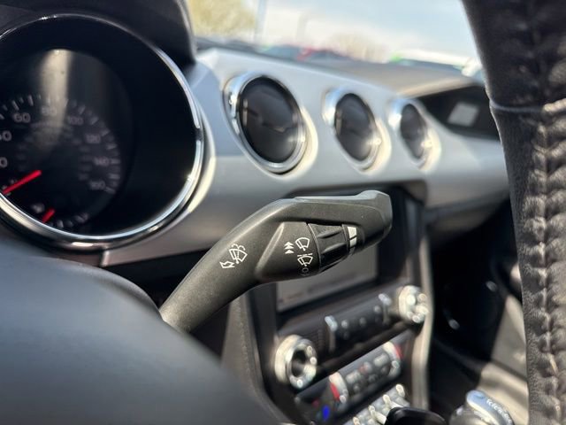 Used 2017 Ford Mustang Premium RWD image 28