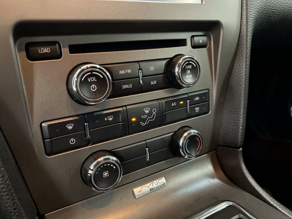 Used 2013 Ford Mustang GT Premium RWD image 16