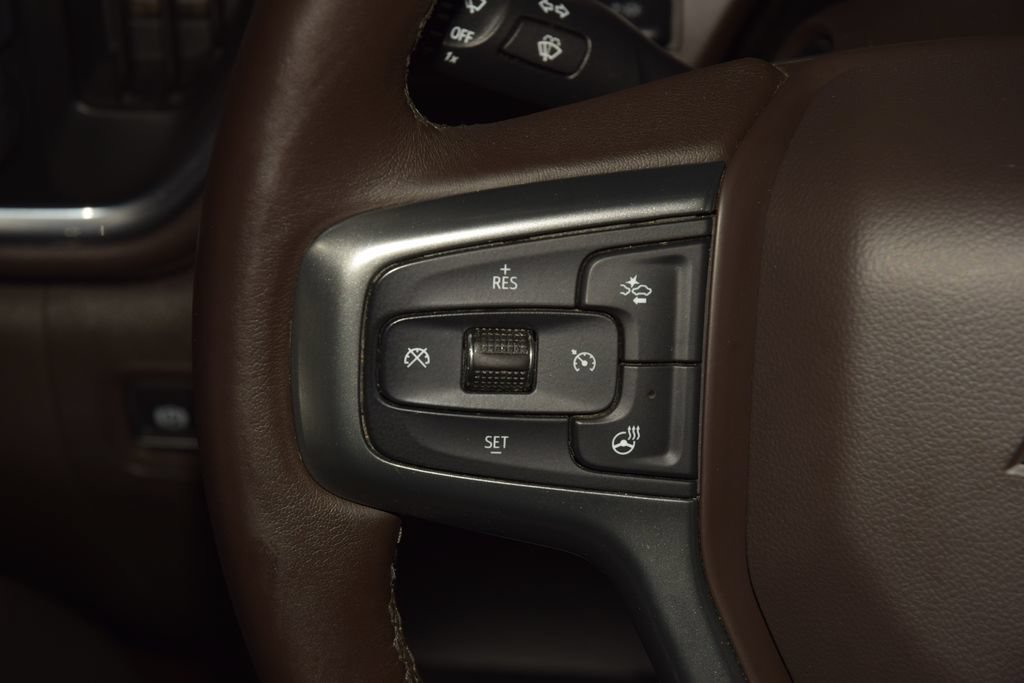 Used 2019 Chevrolet Silverado 1500 LTZ w/ LTZ Premium Package AWD/4WD image 40