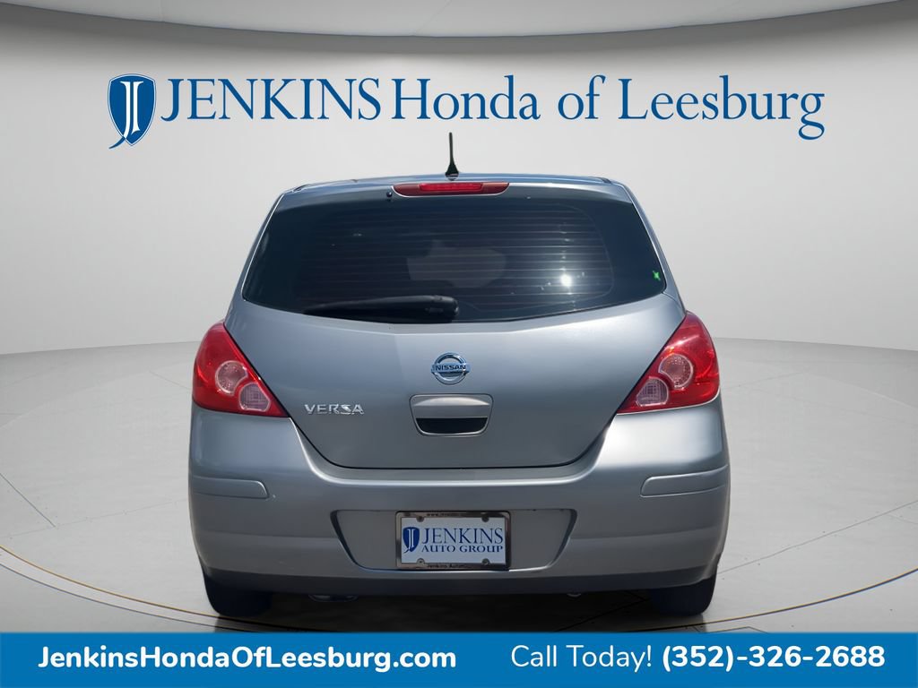 Used 2011 Nissan Versa 1.8 S FWD image 5
