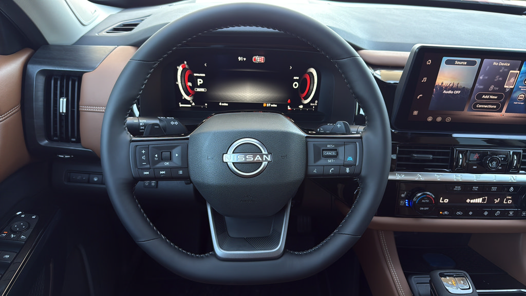 New 2026 Nissan Pathfinder Platinum w/ Accent Package AWD/4WD image 9