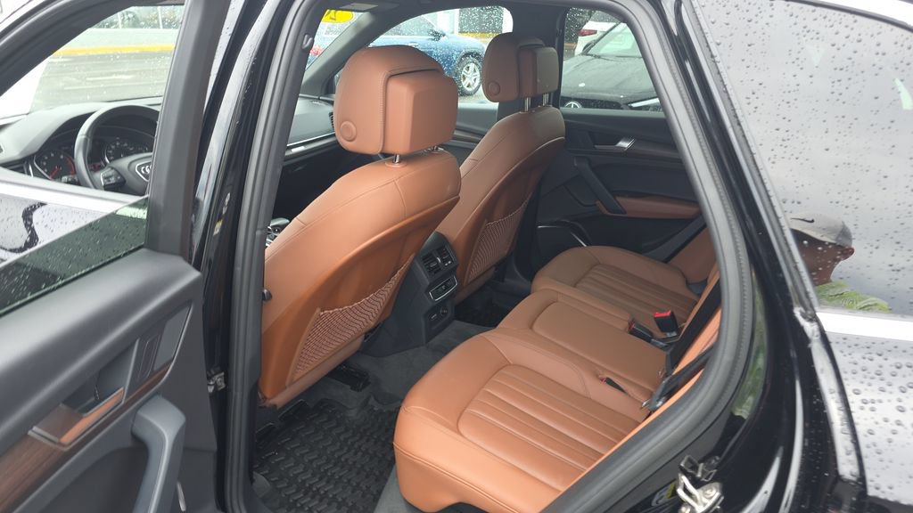 Used 2023 Audi Q5 2.0T Premium w/ Convenience Package AWD/4WD image 23