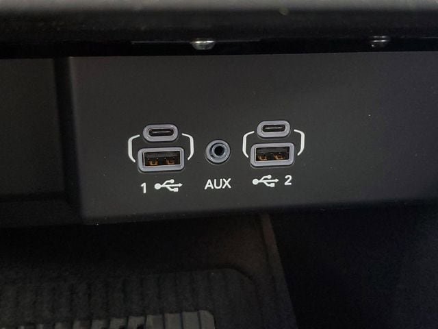 New 2026 Jeep Grand Wagoneer 2WD image 30