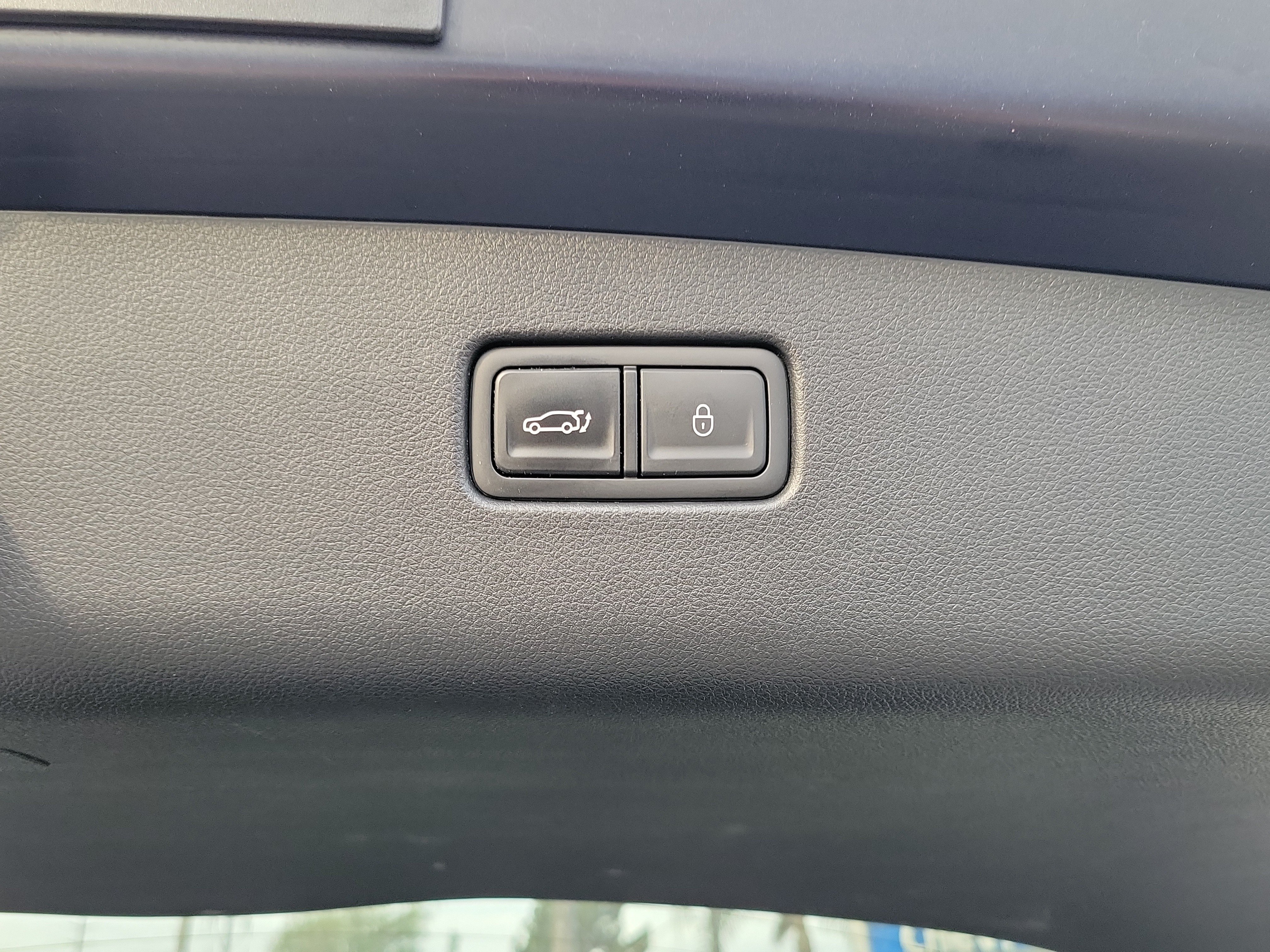 Certified 2024 Genesis GV70 2.5T w/ Sport Prestige Package AWD/4WD image 18