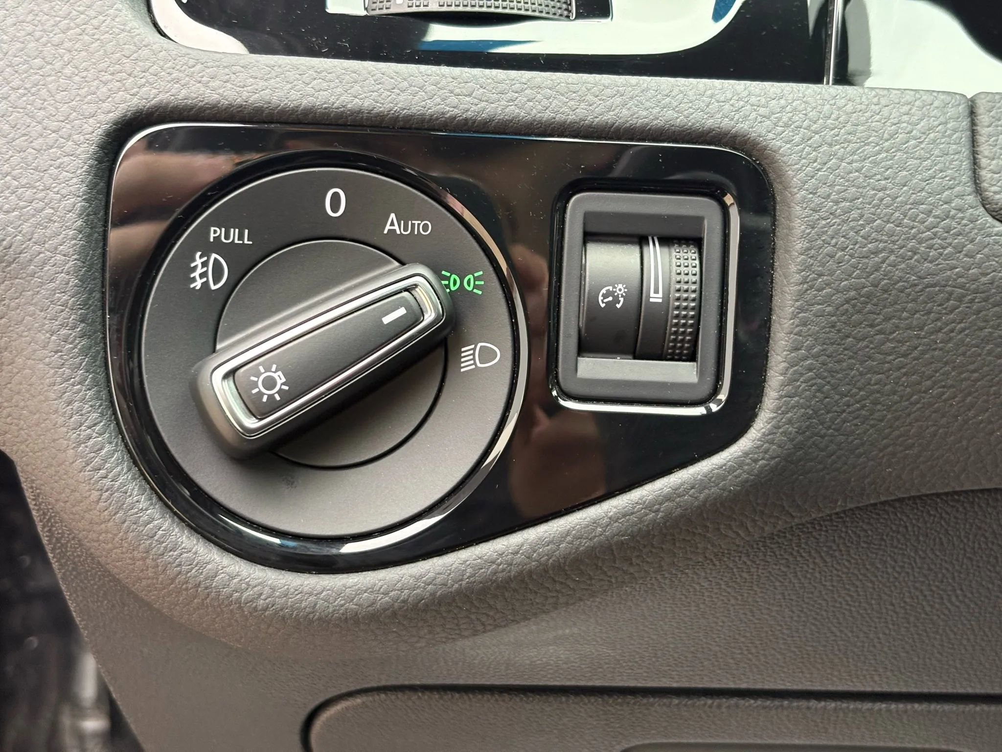 Used 2021 Volkswagen GTI Autobahn image 15