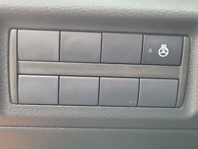 Certified 2023 Nissan Kicks SR w/ SR Premium Package FWD image 16