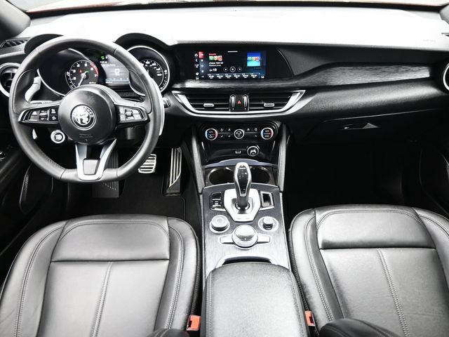 Used 2023 Alfa Romeo Stelvio Sprint AWD/4WD image 12