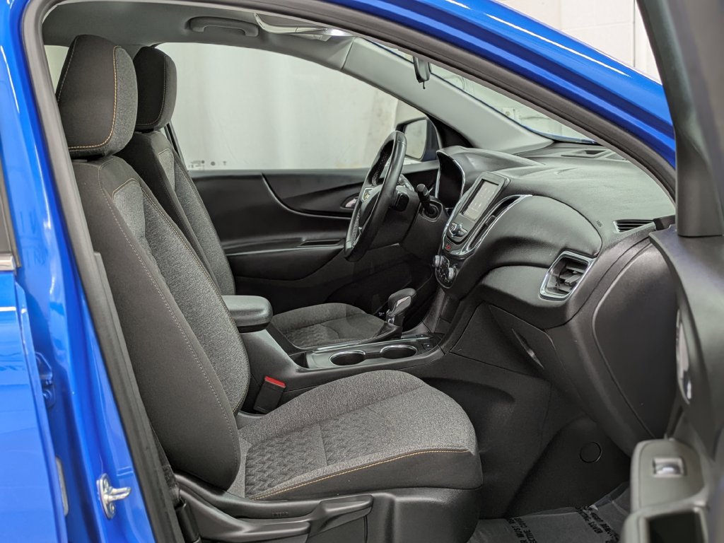 Used 2024 Chevrolet Equinox LT AWD/4WD image 17