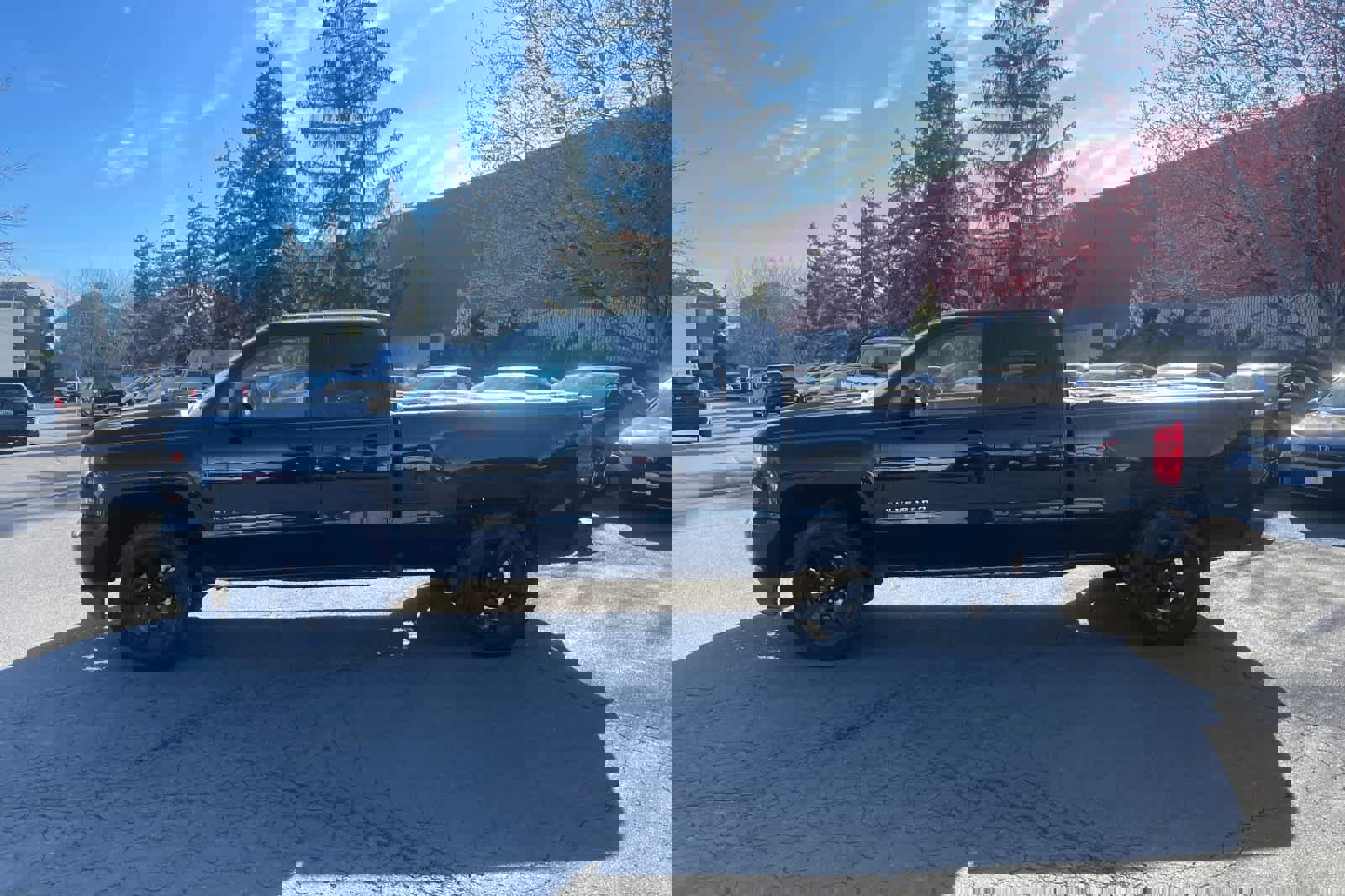 Used 2017 Chevrolet Silverado 1500 Custom image 2