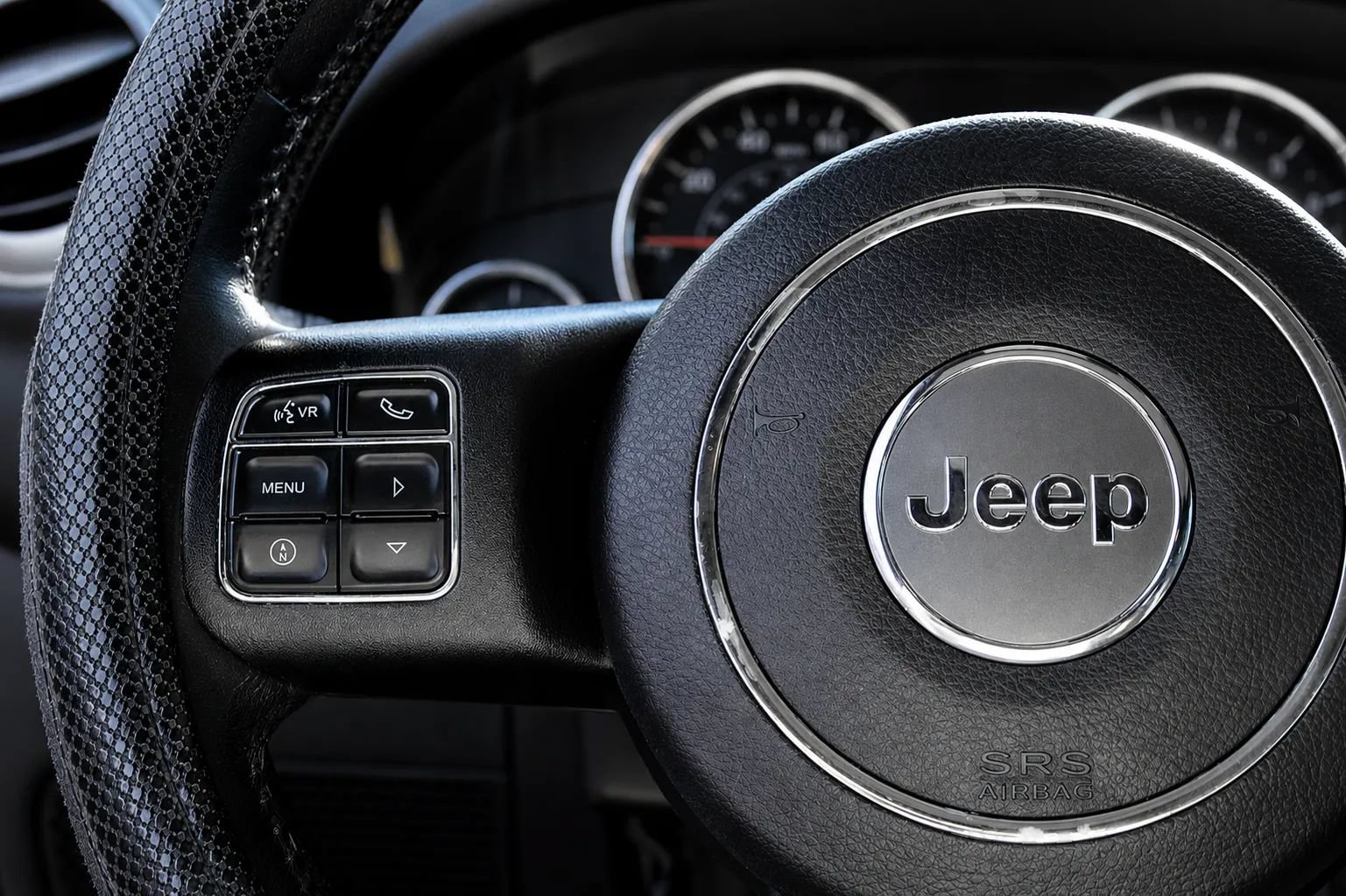 Used 2017 Jeep Wrangler Unlimited Sport w/ Connectivity Group AWD/4WD image 12