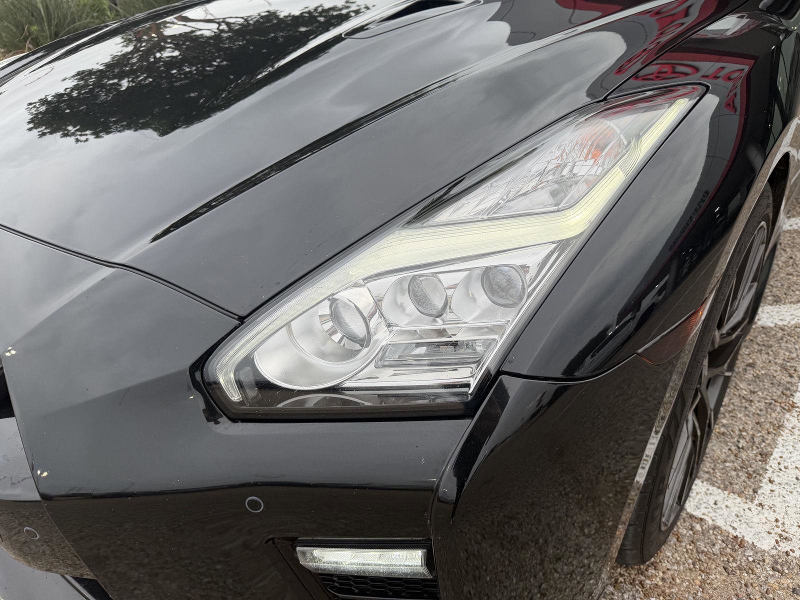 Used 2020 Nissan GT-R Premium w/ Premium Interior Package image 13