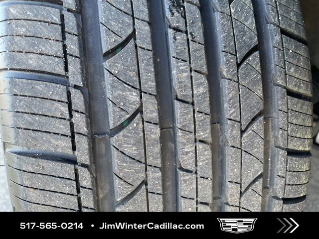 Certified 2023 Cadillac XT4 Luxury w/ Cold Weather Package image 4