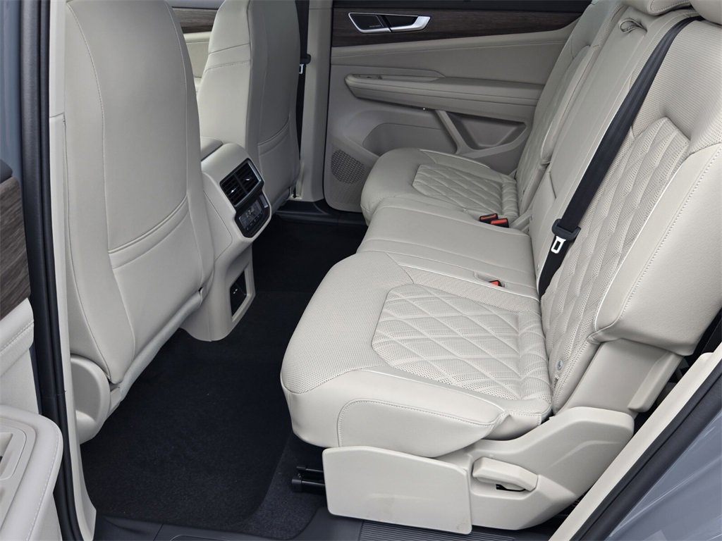New 2026 Volkswagen Atlas SEL Premium R-Line image 7