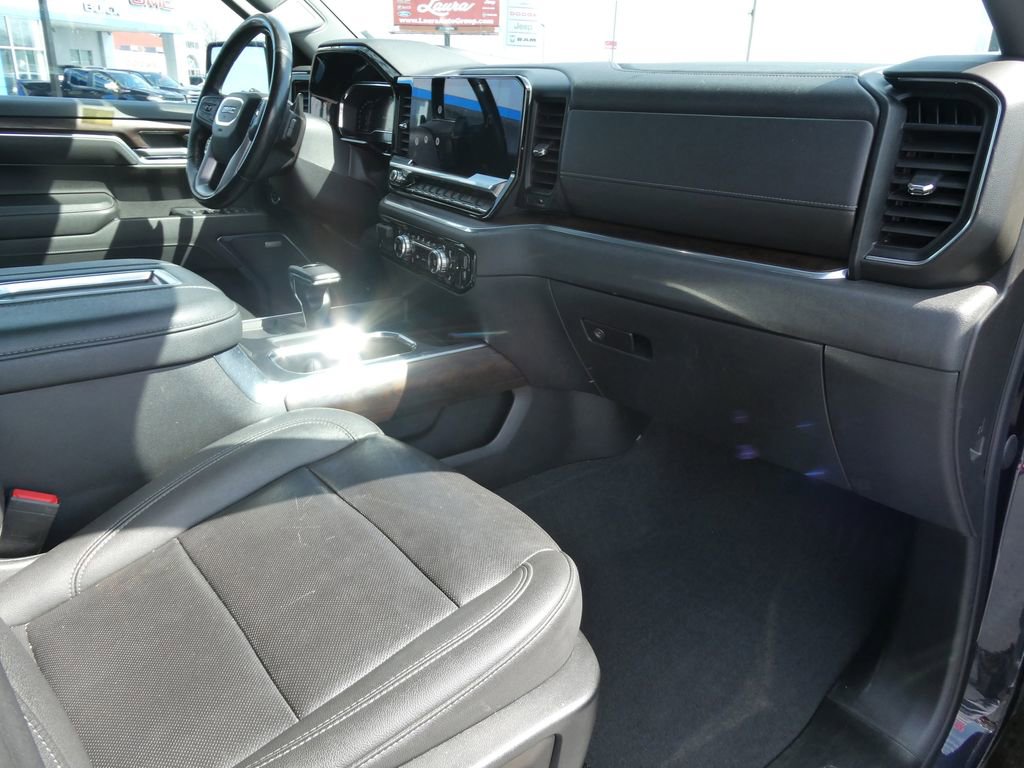 Used 2022 GMC Sierra 1500 SLT w/ SLT Premium Package image 16