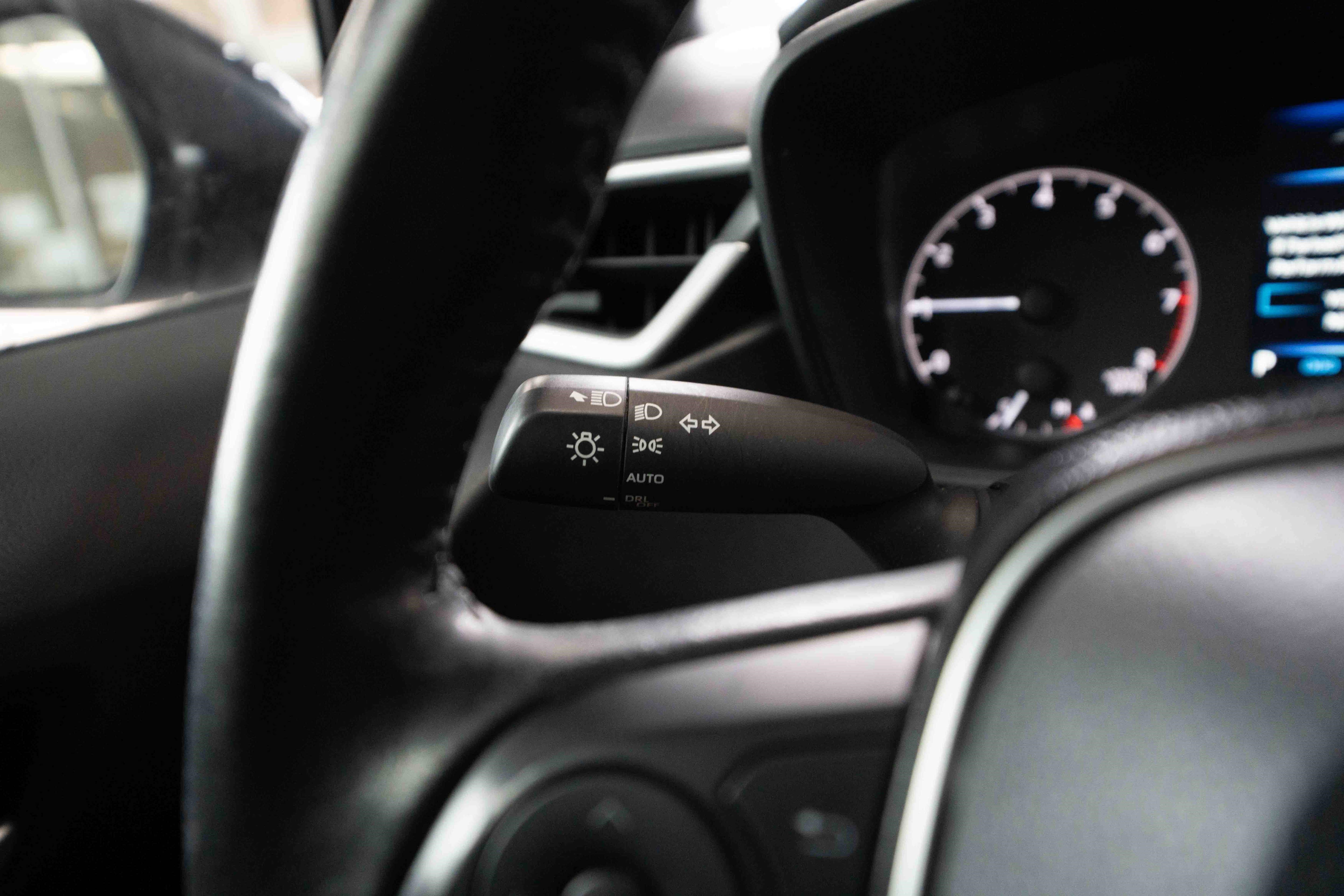 Used 2024 Toyota Corolla SE image 13