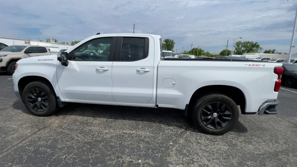 Used 2023 Chevrolet Silverado 1500 LT w/ All Star Edition Plus AWD/4WD image 7