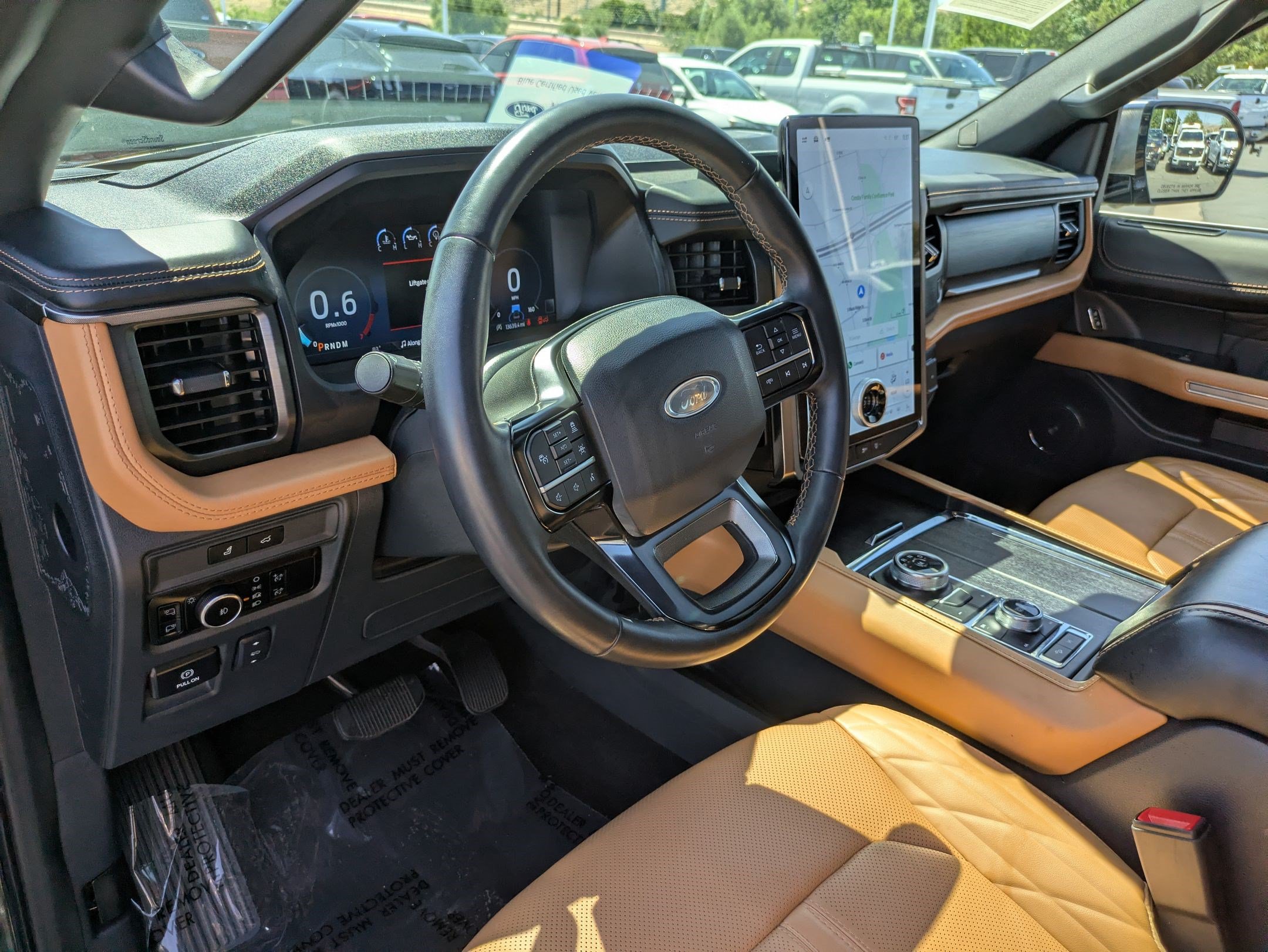 Used 2024 Ford Expedition Platinum AWD/4WD image 16