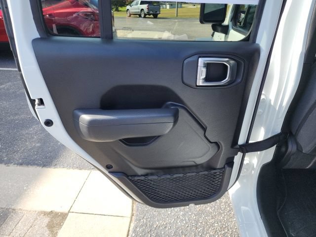 Used 2024 Jeep Wrangler Unlimited Sport AWD/4WD image 15