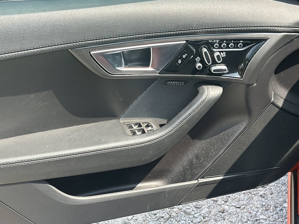 Used 2014 Jaguar F-TYPE S RWD image 10