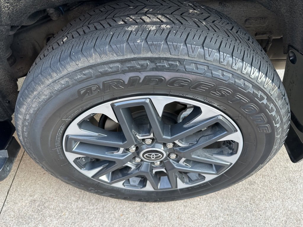 Used 2023 Toyota Sequoia Limited image 22