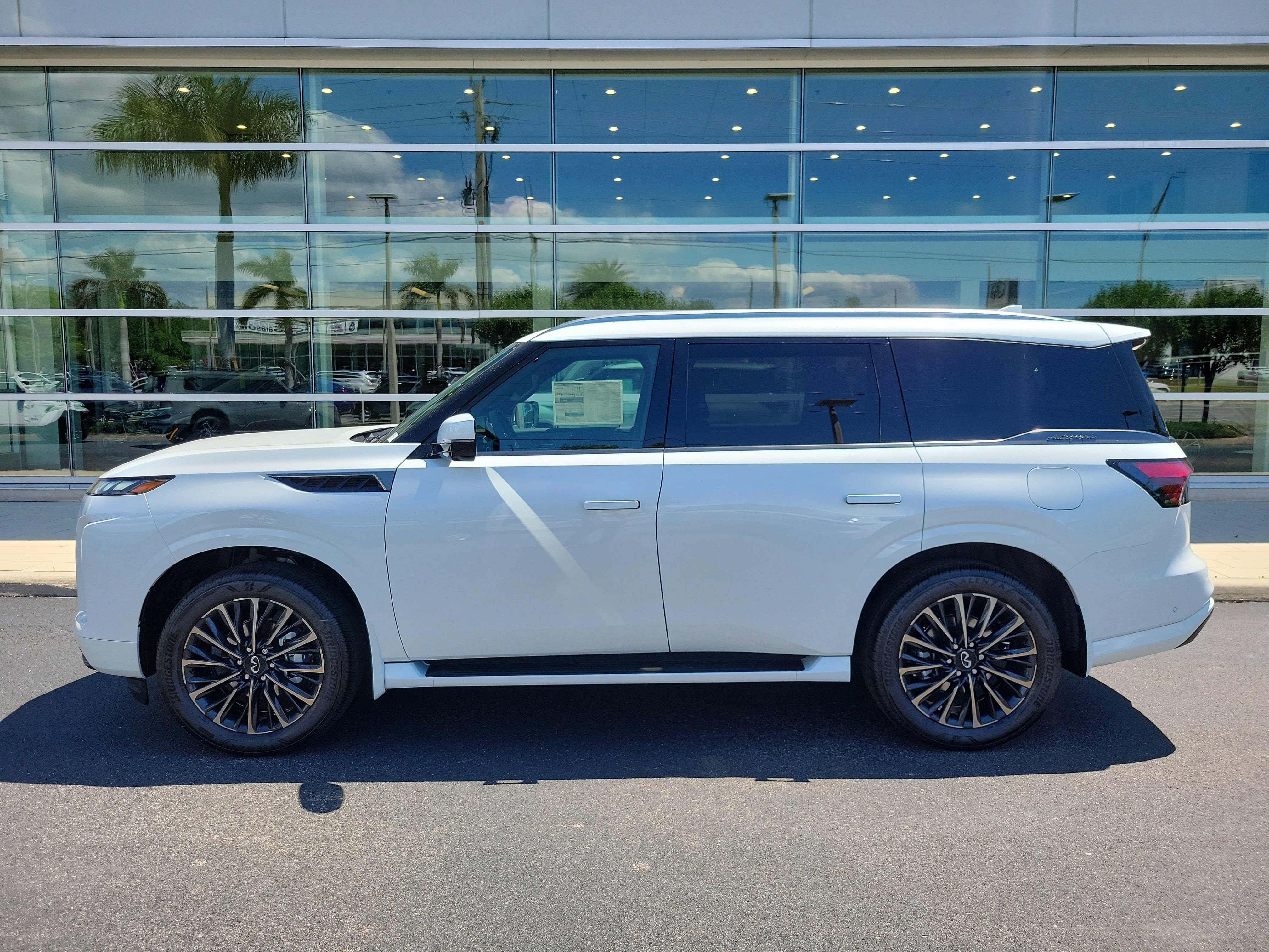 New 2026 INFINITI QX80 Autograph AWD/4WD image 7