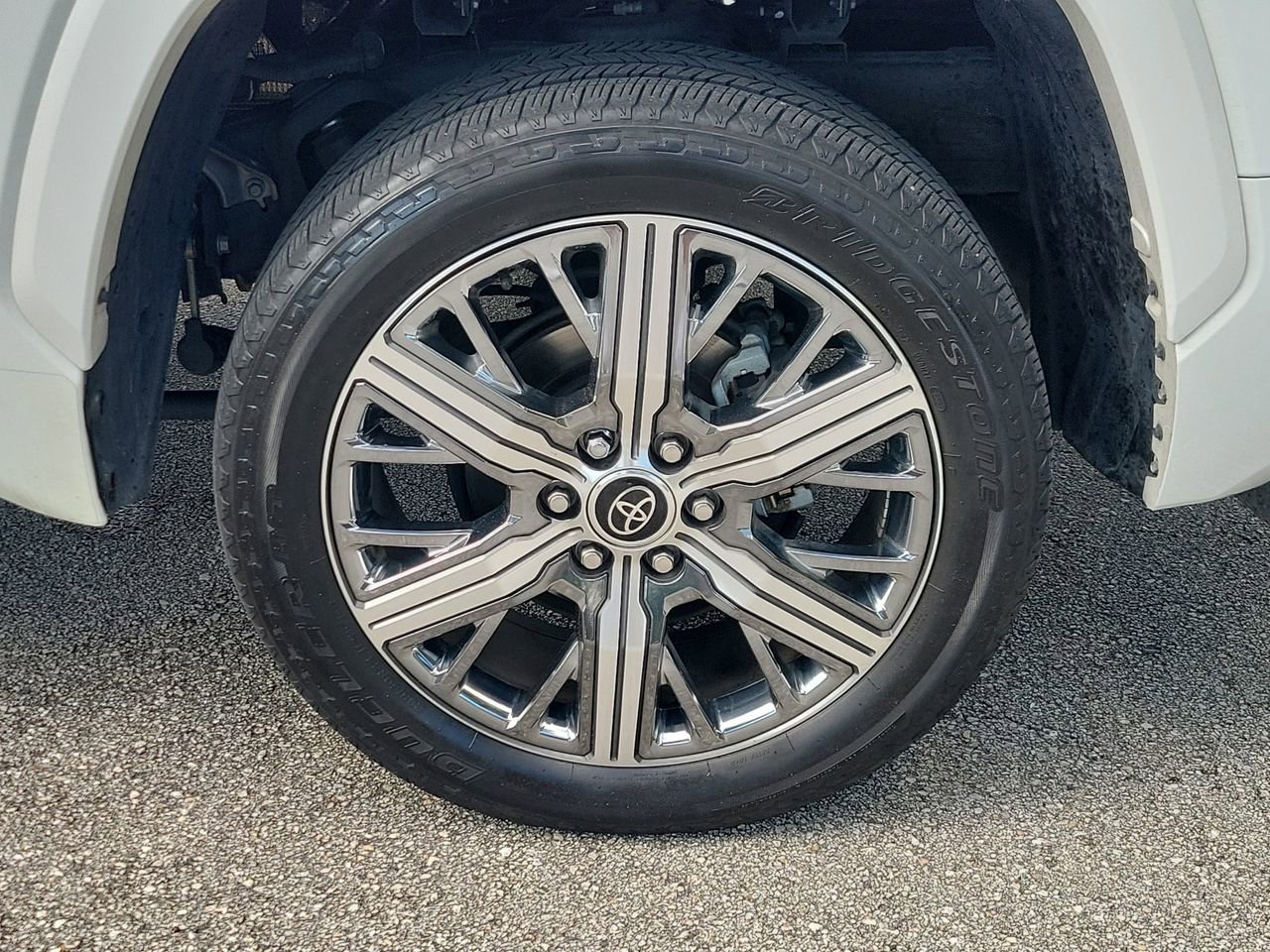 Used 2024 Toyota Tundra Capstone AWD/4WD image 5