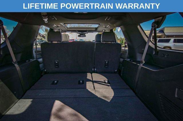 Used 2025 GMC Yukon XL Elevation AWD/4WD image 25