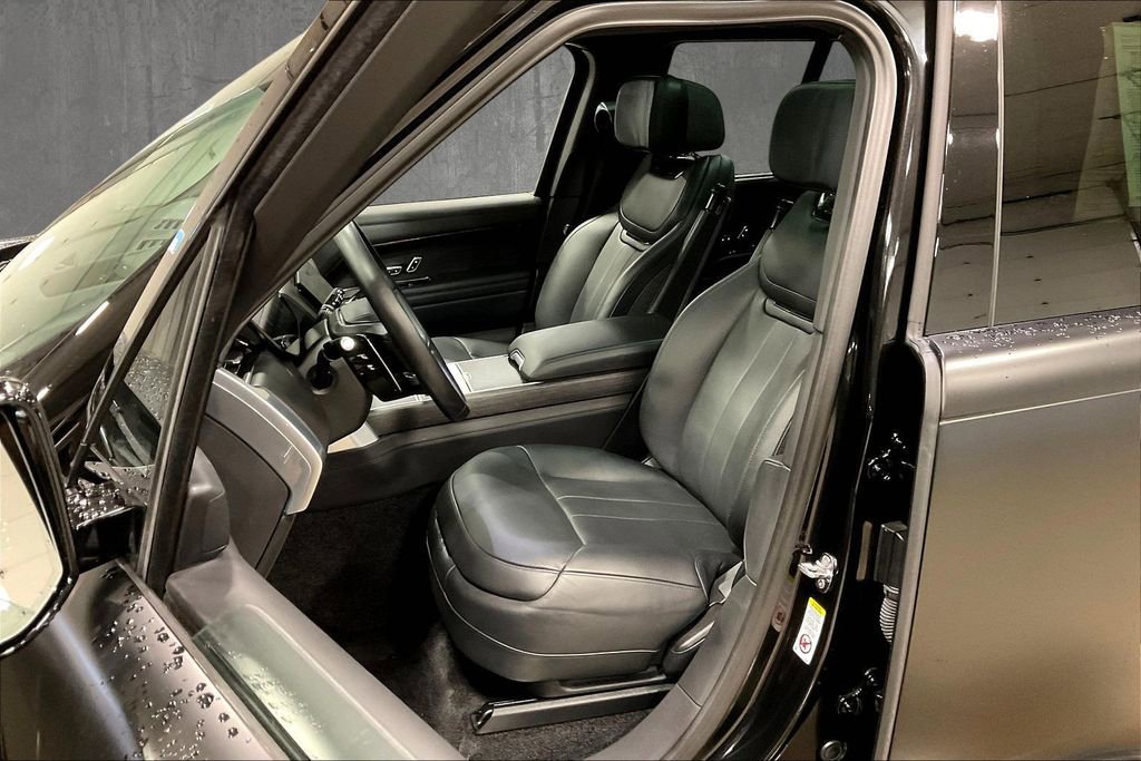 Used 2024 Land Rover Range Rover SV image 21