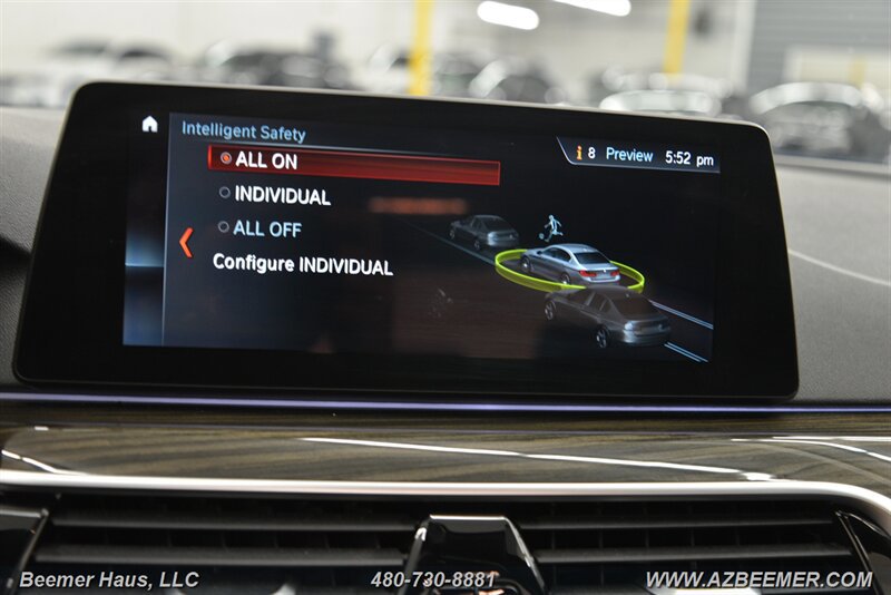 Used 2018 BMW 530e iPerformance image 33