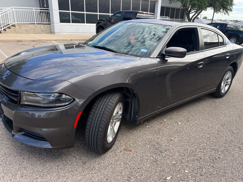 Used 2020 Dodge Charger SXT RWD image 1