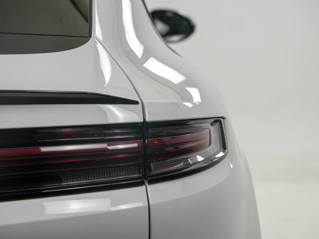 Certified 2024 Porsche Cayenne Coupe AWD/4WD image 10