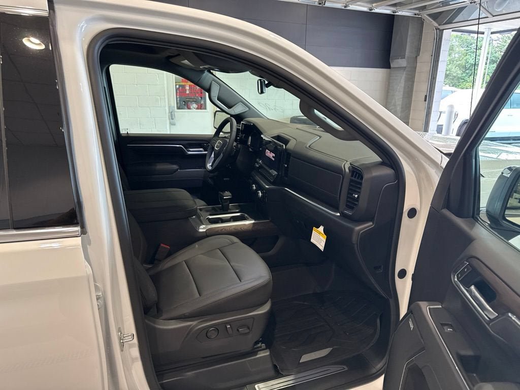 New 2026 GMC Sierra 1500 SLT w/ SLT Premium Plus Package AWD/4WD image 11