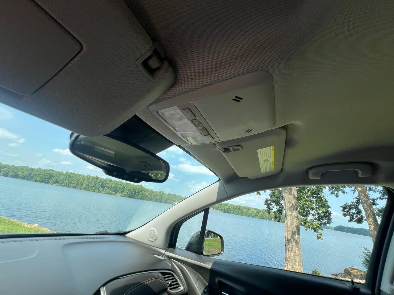 Used 2020 Chevrolet Trax LS FWD image 33