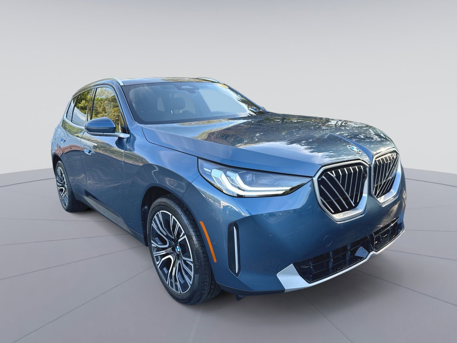 Certified 2025 BMW X3 xDrive30i image 3