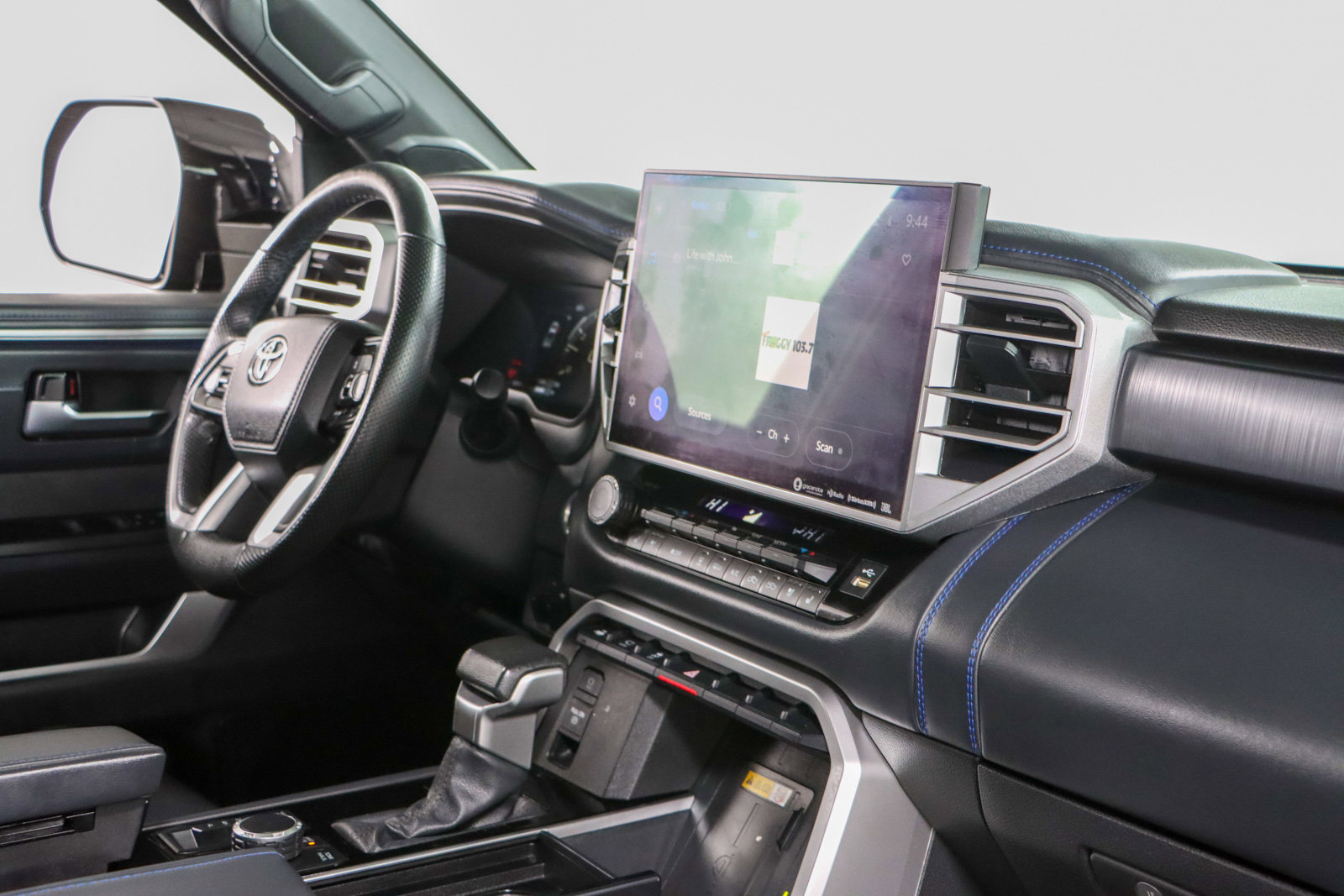 Used 2023 Toyota Tundra Platinum image 28