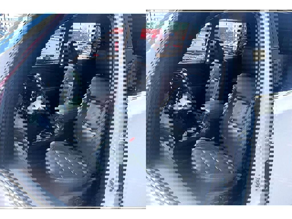 Used 2020 Chevrolet Traverse Premier image 28