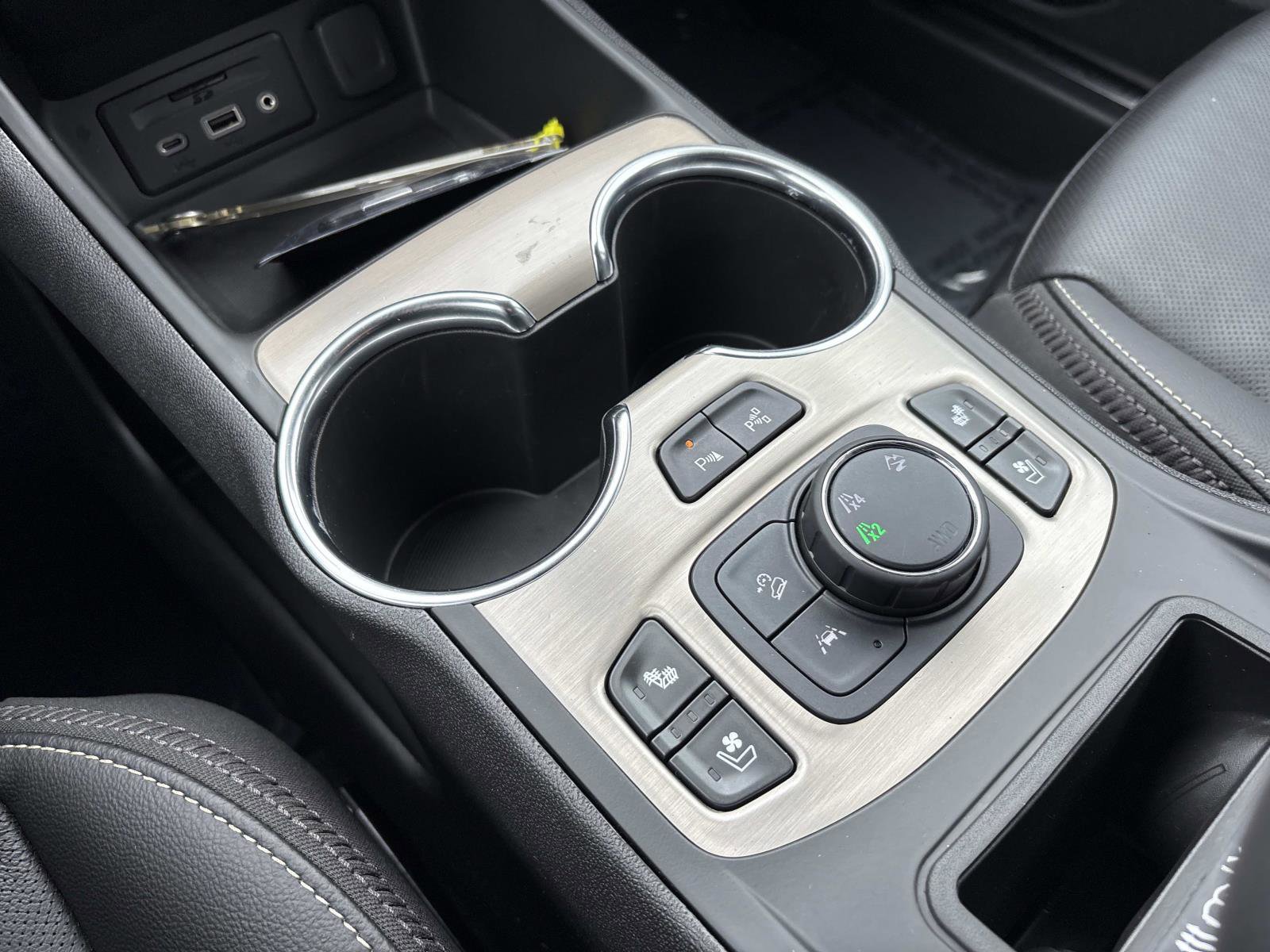 Certified 2022 GMC Terrain Denali w/ Denali Premium Package image 25