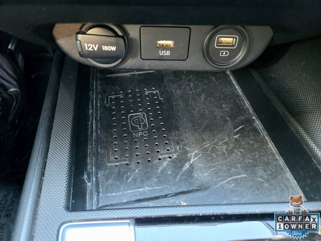 Used 2023 Hyundai Elantra Limited image 34