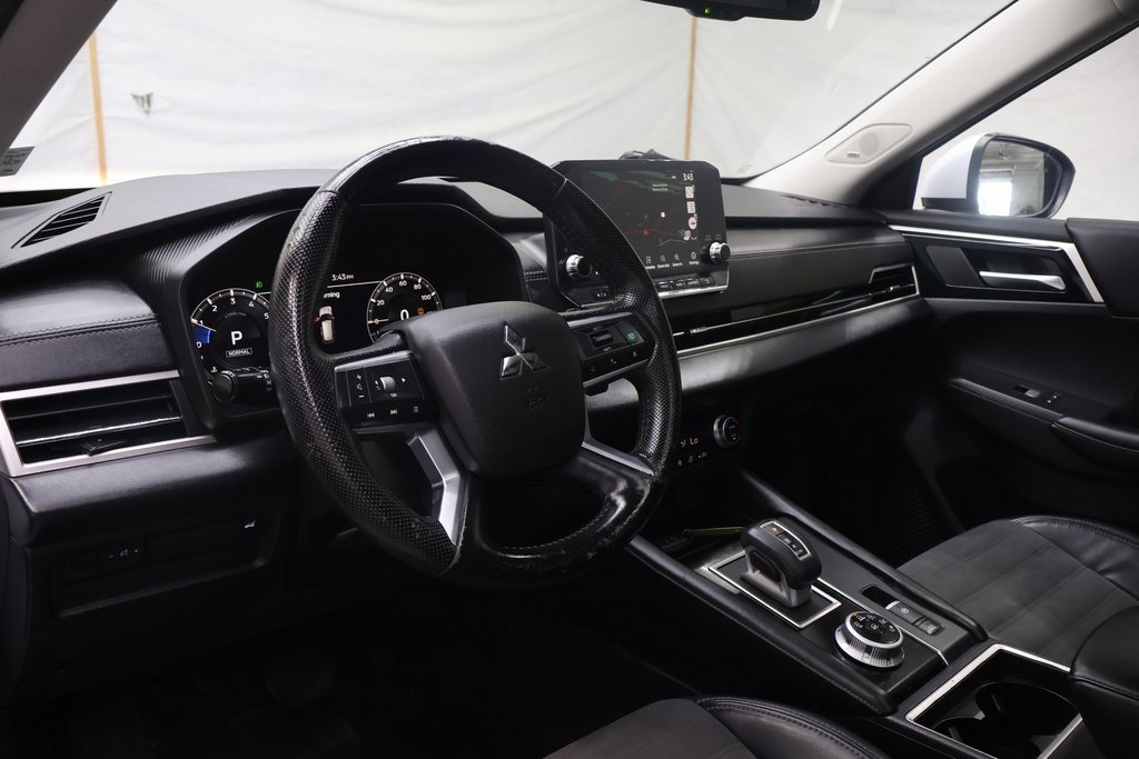 Used 2022 Mitsubishi Outlander SE image 20