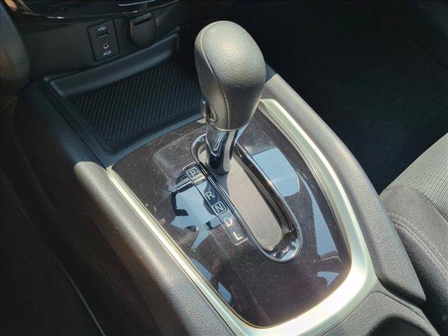 Used 2014 Nissan Rogue S AWD/4WD image 17