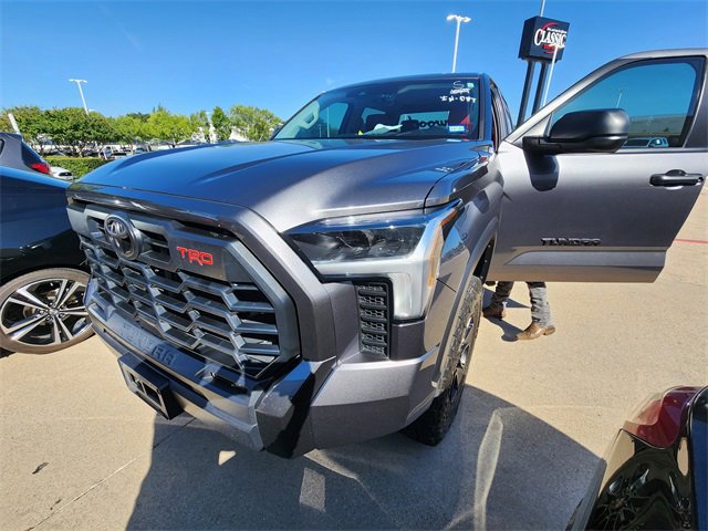 Used 2024 Toyota Tundra SR5 AWD/4WD video 3