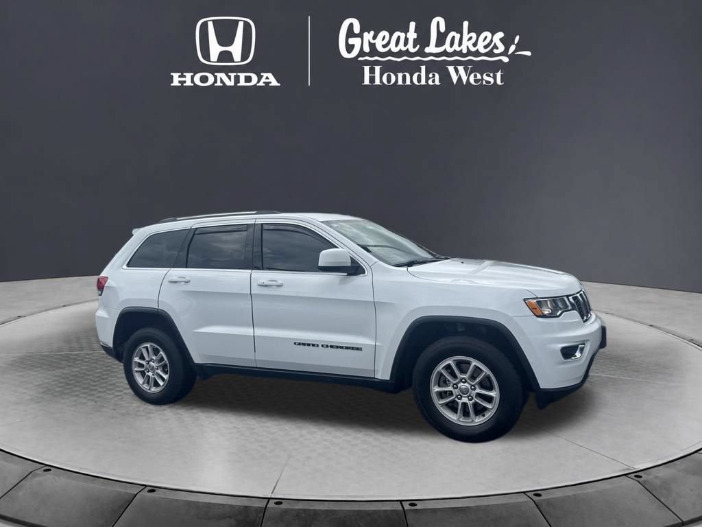 Used 2019 Jeep Grand Cherokee Laredo AWD/4WD image 2